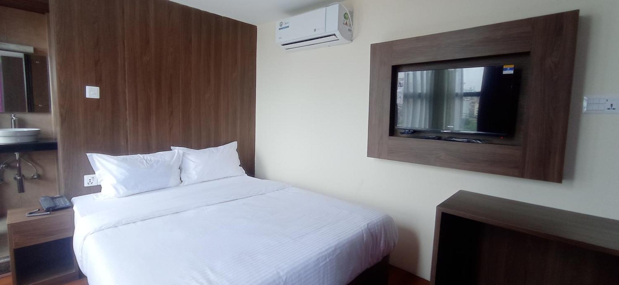 Hotel Aerolink Kathmandu Bagian luar foto