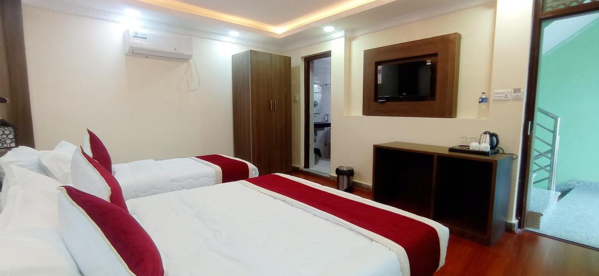 Hotel Aerolink Kathmandu Bagian luar foto